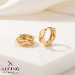 گوشواره حلقه‌ای زنانه برند ژوپینگ رنگ طلایی با طراحی هندسی و چندوجهی براق
